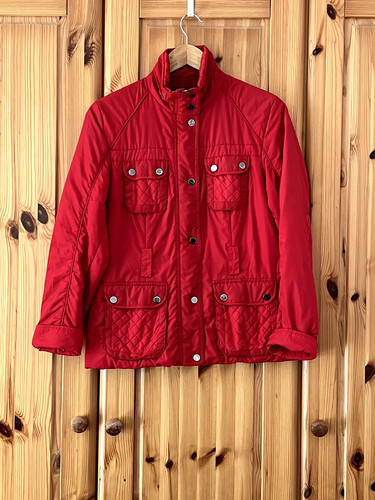 Rote jacke mit - ,