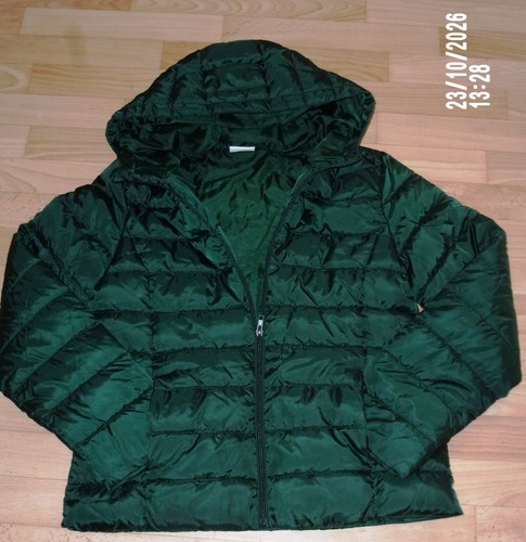 Smaragdgrüne steppjacke - smaragdgrüne,